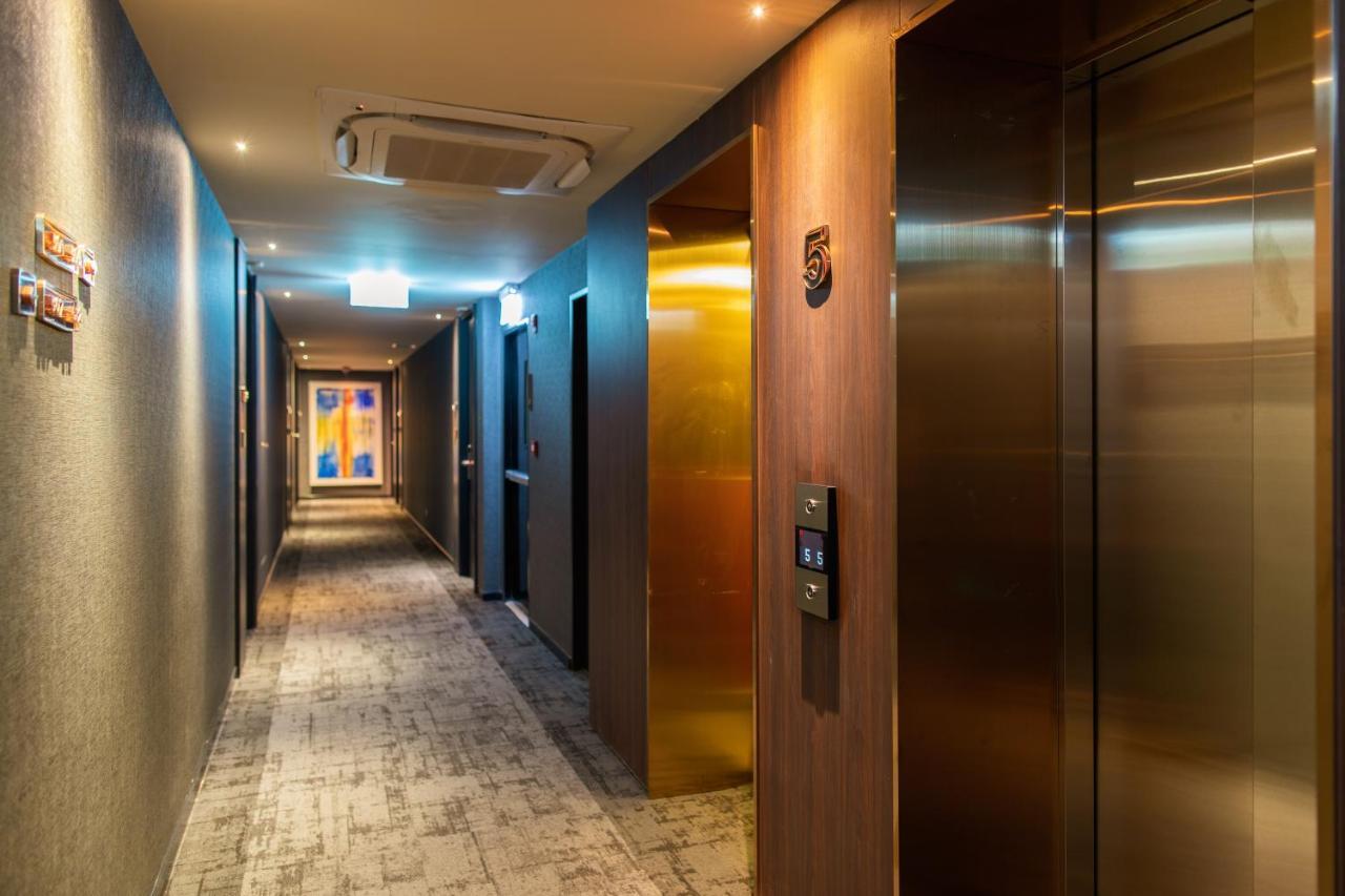 The Gravitique Hotel Khaosan Bangkok Exterior photo