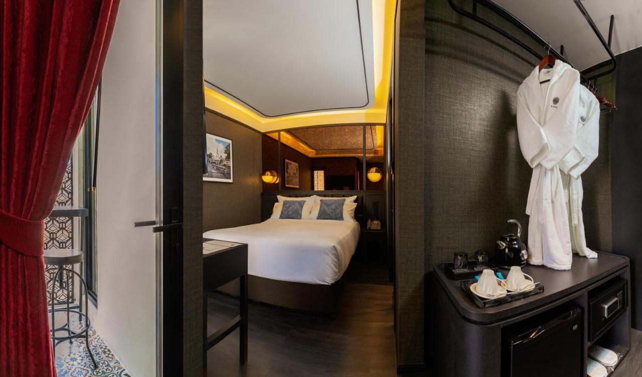 The Gravitique Hotel Khaosan Bangkok Exterior photo